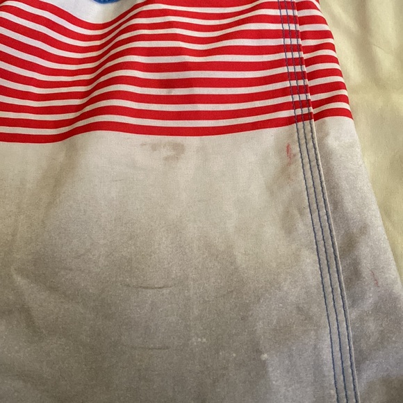 Boys quicksilver Boardshorts size 24 - Picture 3 of 4